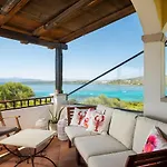 Bianca Pedra Rosa - Your House In Sardinia *