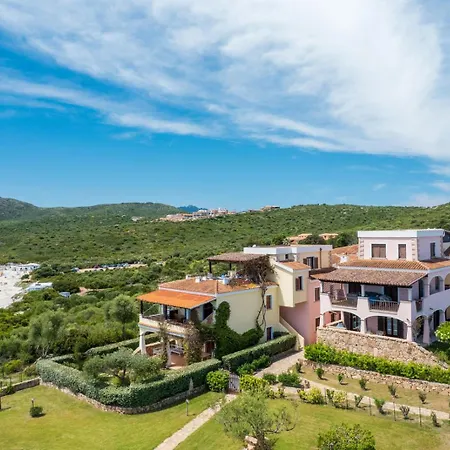 Bianca Pedra Rosa - Your House In Sardinia *