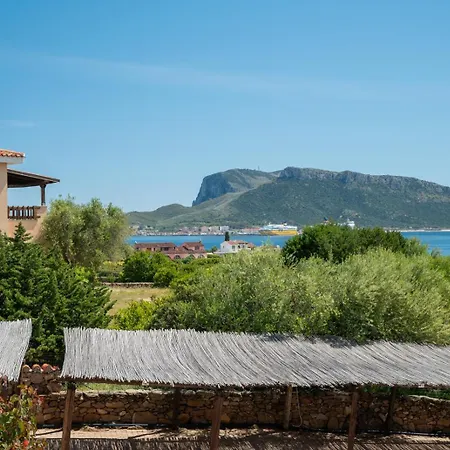 Bianca Pedra Rosa - Your House In Sardinia Golfo Aranci