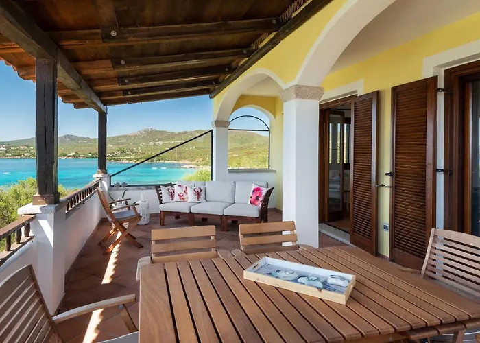 Bianca Pedra Rosa - Your House In Sardinia Golfo Aranci