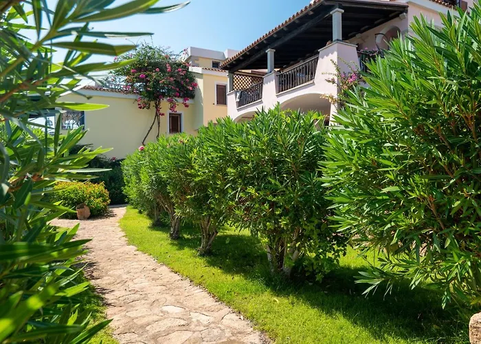 Bianca Pedra Rosa - Your House In Sardinia Golfo Aranci